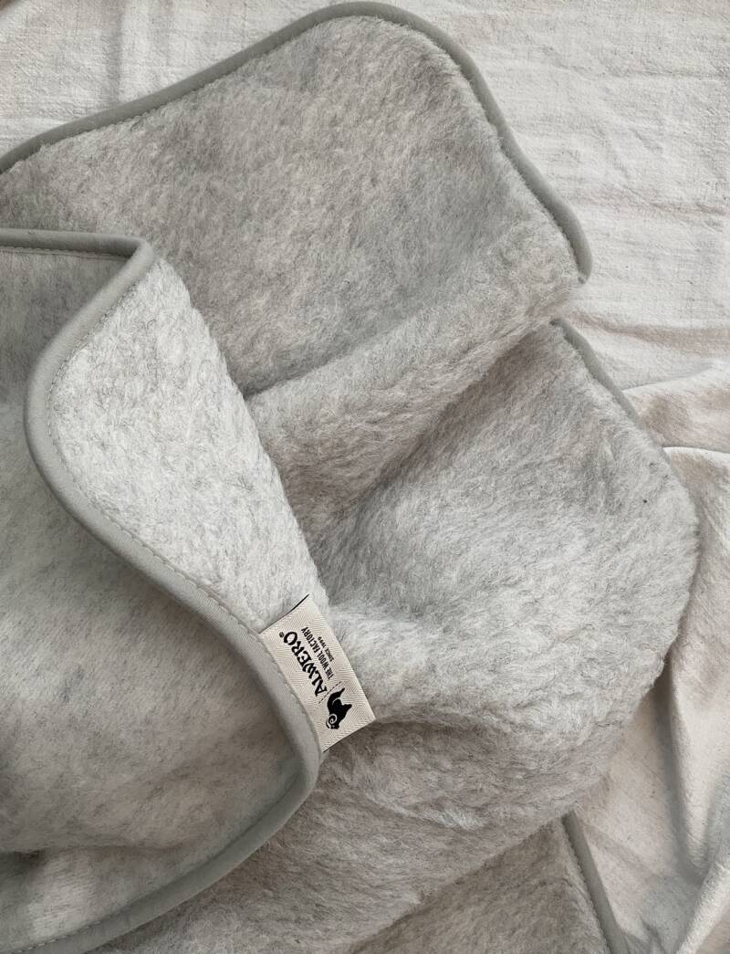 Alwero - wool blanket - gray